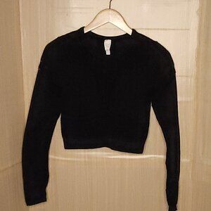 Fabletics Black Cropped Long Sleeve Compression Shirt Medium